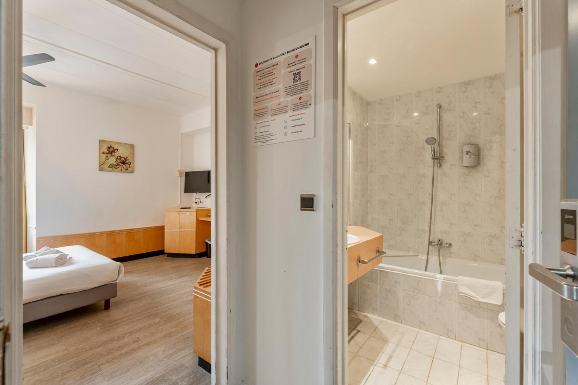 Sleep & Go Brussels South Hotel Waterloo Eksteriør billede